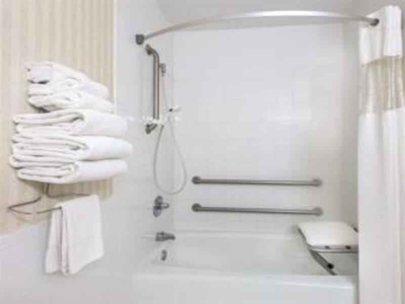Hotel Ramada Conference Center Morgantown Zewnętrze zdjęcie